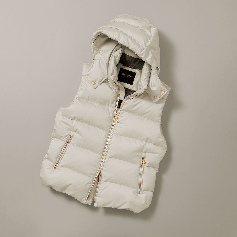 ムーレー /BR別注ゴールドパーツ ダウンベスト/FIRE-WKO/AVORIO B.R.ONLINE - Style Web Magazine & Online Shop | ビー・アール